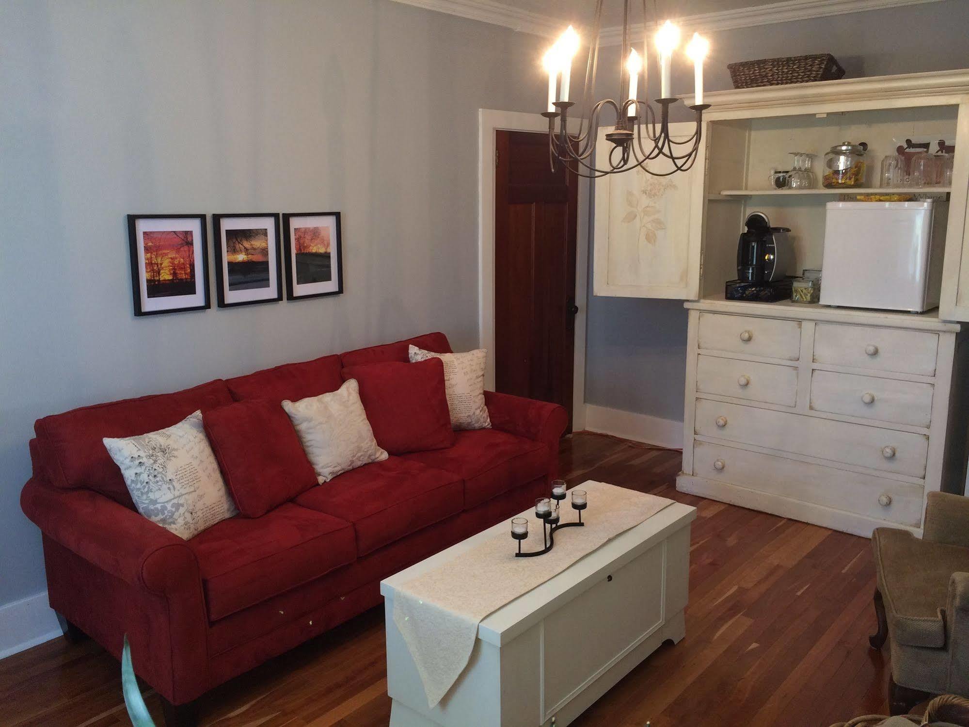 Danner House B&B Bed & Breakfast 3*