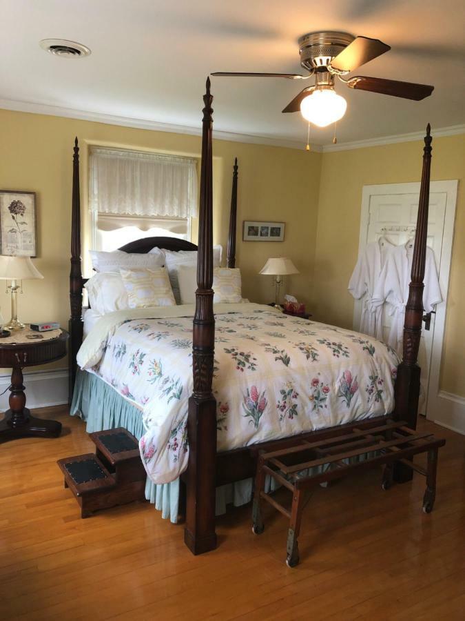 Danner House B&B Bed & Breakfast Niagara Falls